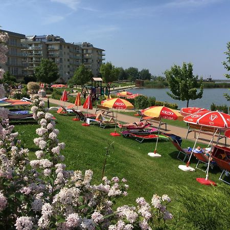 Aqua Apartman Superior Velence Bagian luar foto