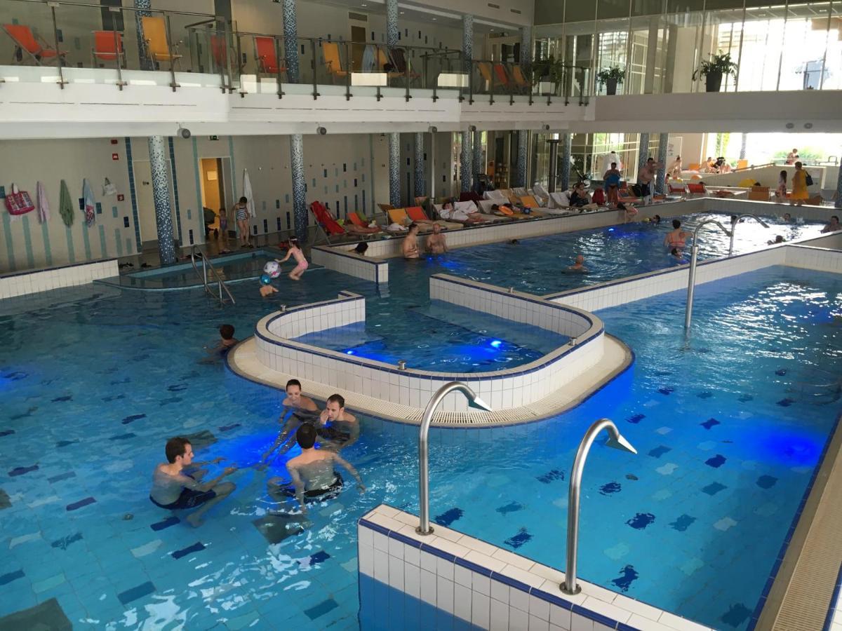 Aqua Apartman Superior Velence Bagian luar foto