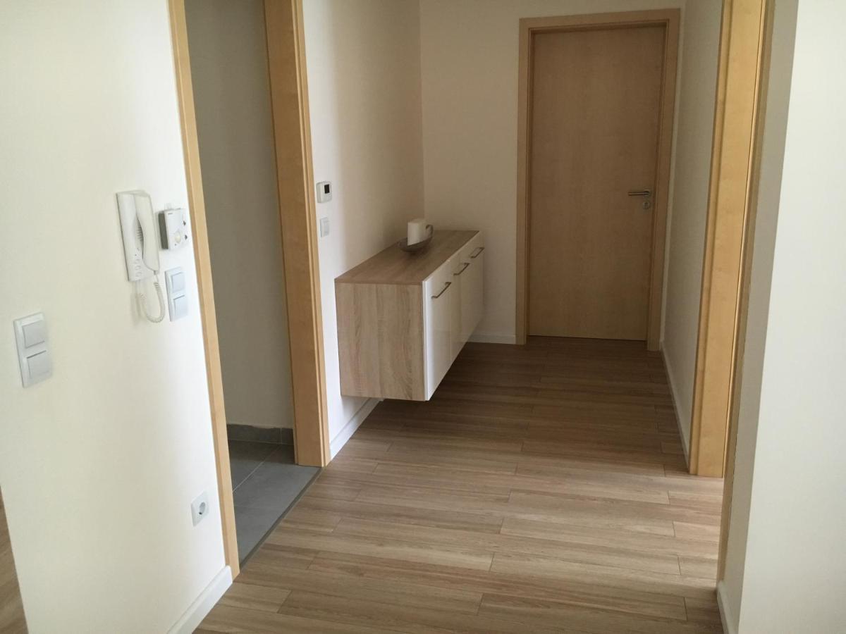Aqua Apartman Superior Velence Bagian luar foto