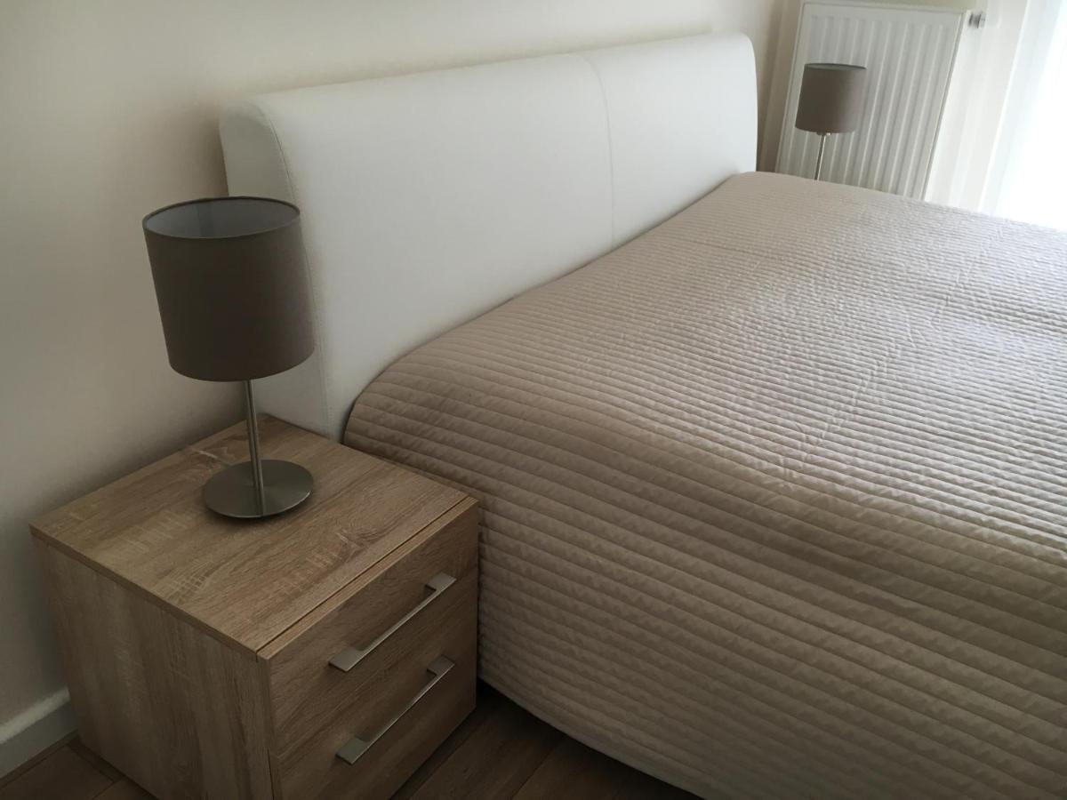 Aqua Apartman Superior Velence Bagian luar foto